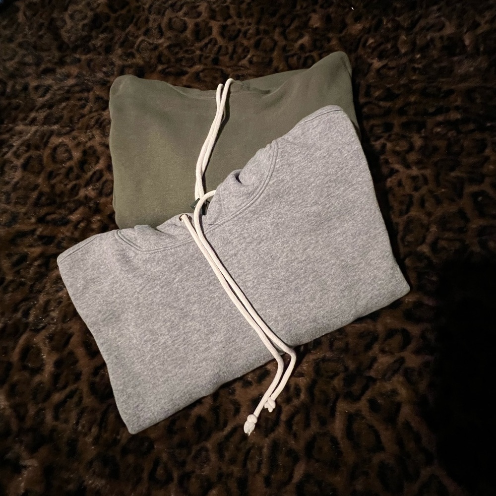 Wild Fable Gray and Green Cropped Pullover Hoodies Medium